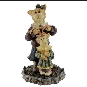 Boyds bears momma purrsley & Claudia… Finishing touches